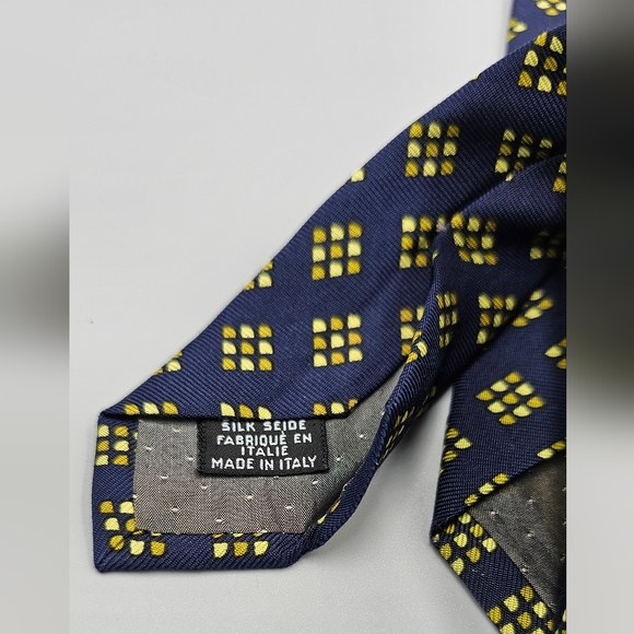 Gianfranco Ferre 100% Silk Men's Tie Navy Yellow - Picture 4 of 4